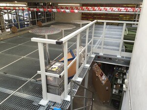 Lagerbühne für Ford Autohaus Schmitz + Wieseler