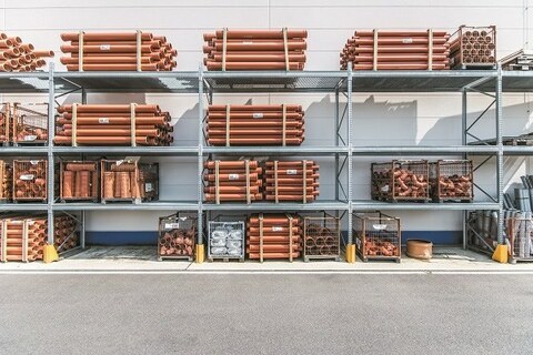 Feuerverzinkte Palettenregalanlage von Aczent Lagertechnik im Außenbereich Feuerverzinkte Palettenregalanlage von Aczent Lagertechnik im Außenbereich